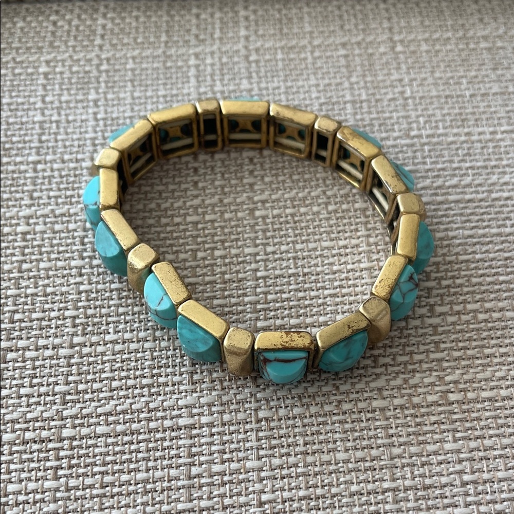 Stella & Dot Sawyer Stone stretch bracelet/ turquoise stones vintage gold plate - Picture 3 of 5